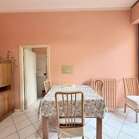 P077 - Porto Recanati, Ampio Quadrilocale In Pieno Centro *